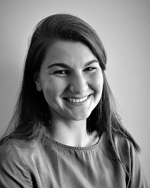 Portraitfoto Carolin Zieringer