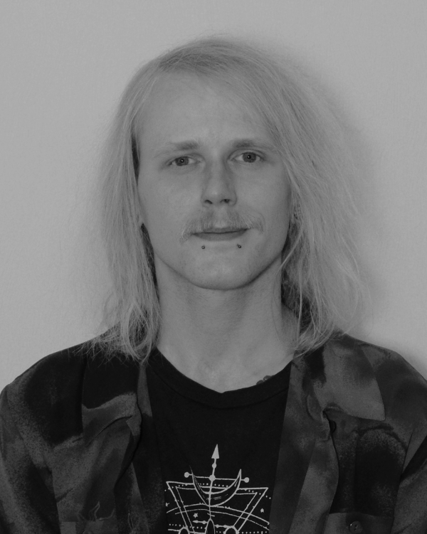 Portraitfoto Jan Hensellek